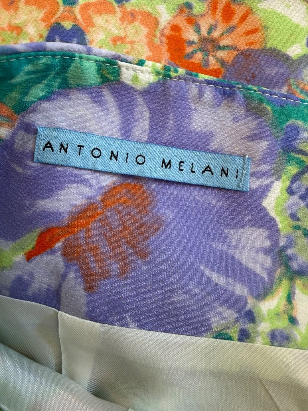 Antonio Melanie Pencil skirt , watercolor pastels green, orange, lilac, size 12 - Picture 5 of 6
